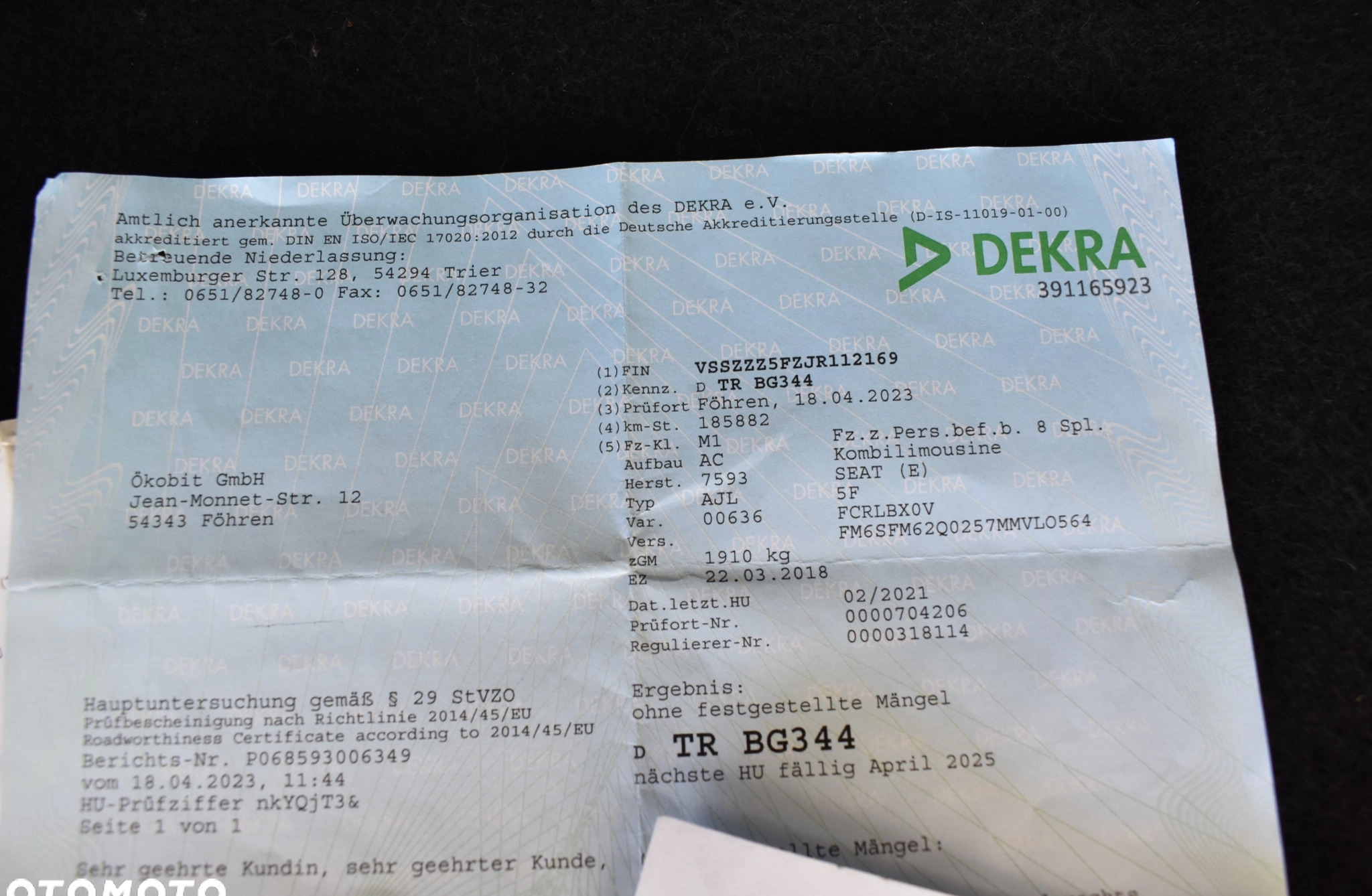 Seat Leon cena 56900 przebieg: 219000, rok produkcji 2018 z Zdzieszowice małe 781